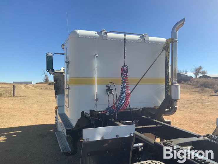 freightliner-fld112-image-10