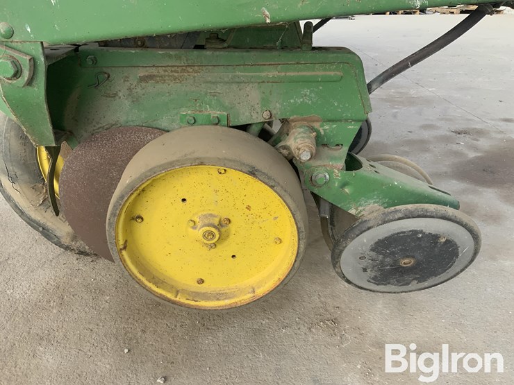 john-deere-7100-image-10