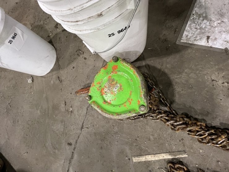 2-ton-chain-hoist-image-2