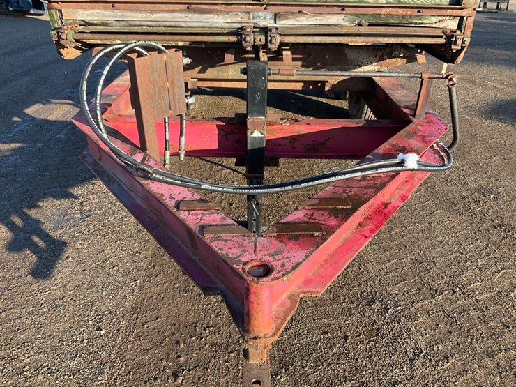 #2300-•-sawdust-trailer-image-8