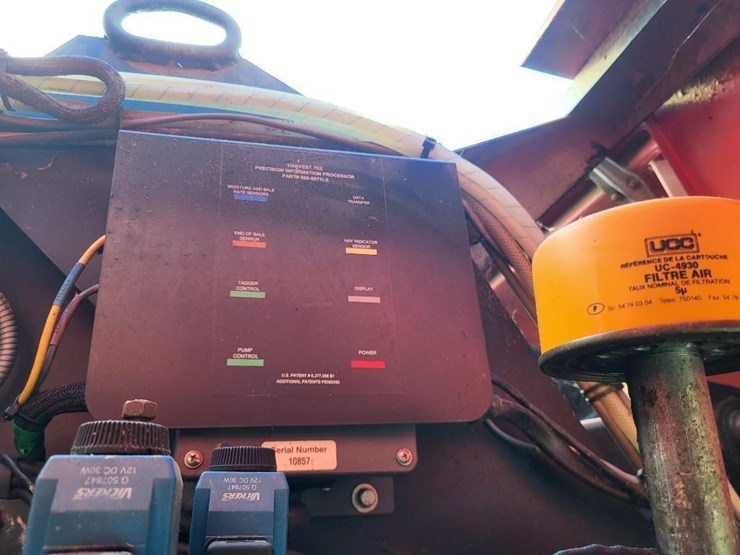 new-holland-590-image-31