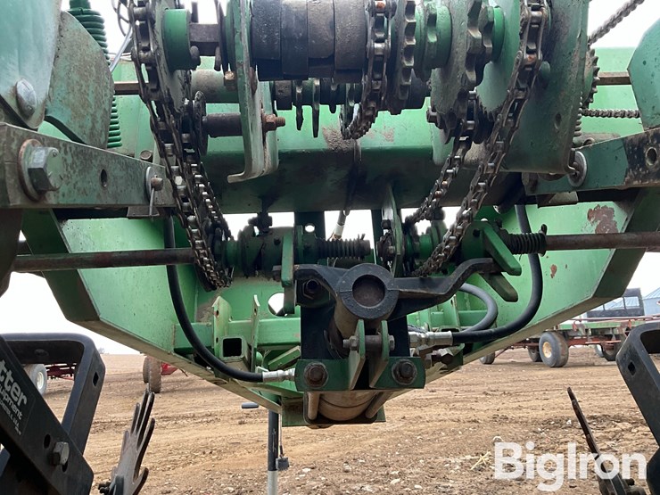 john-deere-7000-image-17