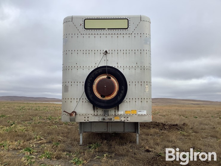 wilson-livestock-trailer-image-2