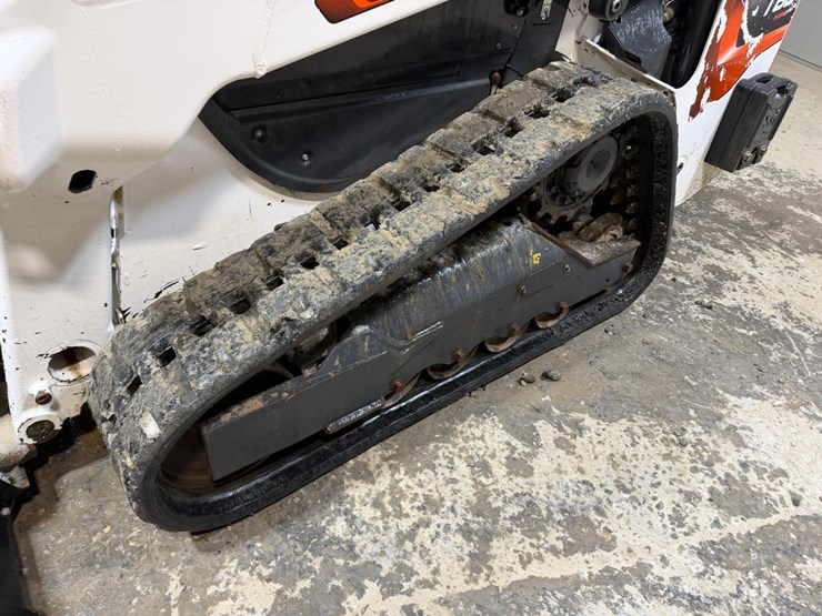 2021-bobcat-t66-image-12