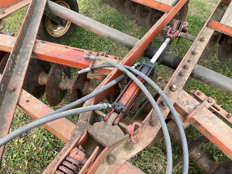 international-370-image-9