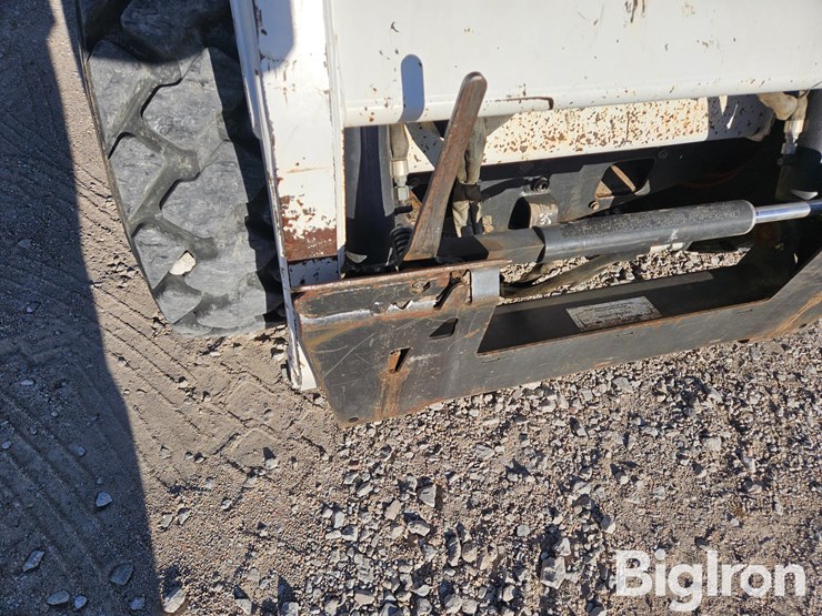 2011-bobcat-s175-image-14