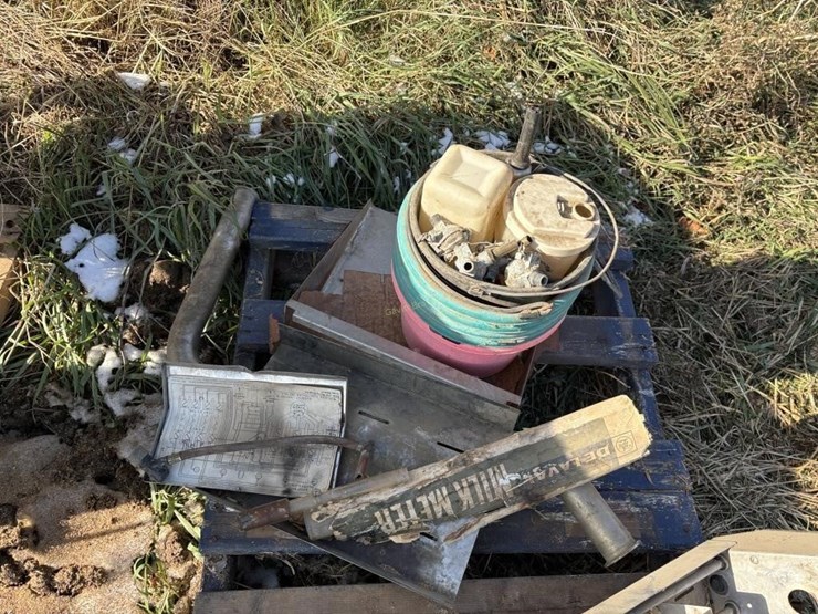 pails,-pail-holder,-tank-heater-etc-image-4