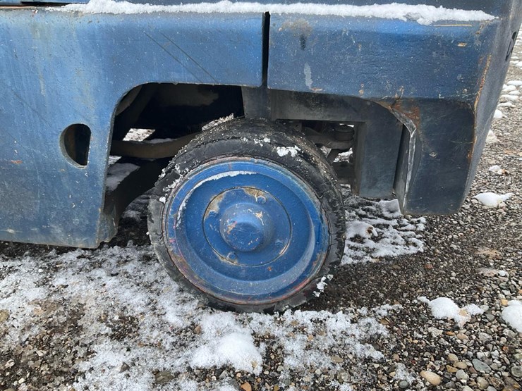 #1354-•-caterpillar-t80b-forklift-image-29