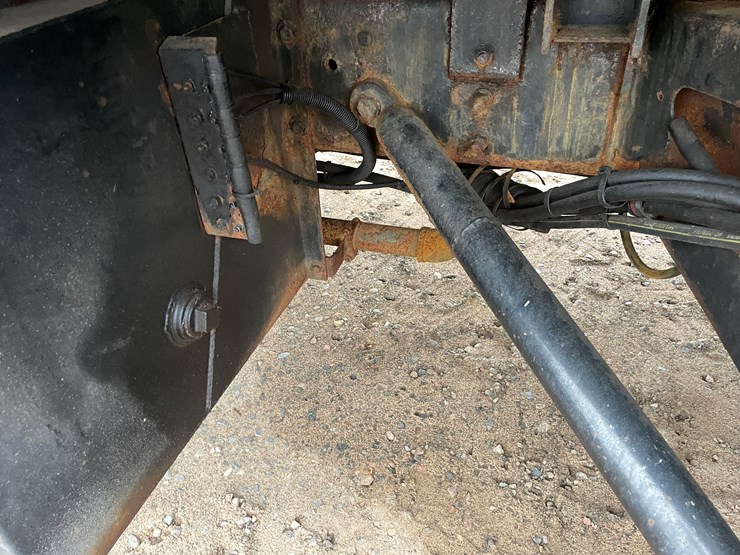 #1113-•-1998-ford-louisville-plow-truck-(has-mn-title)-image-32