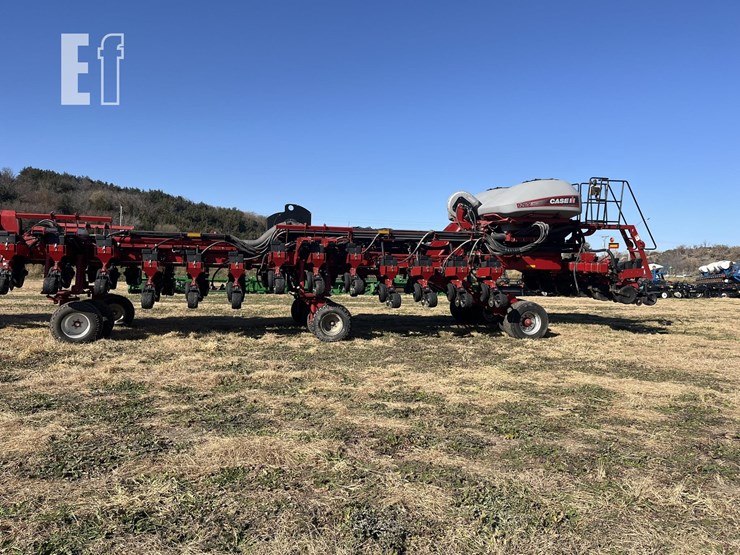 2013-case-ih-1265-image-1