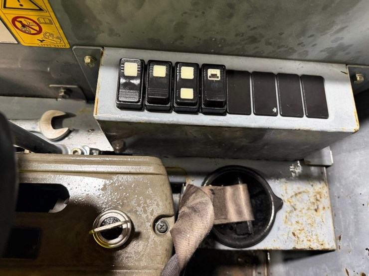 takeuchi-tb230-image-31