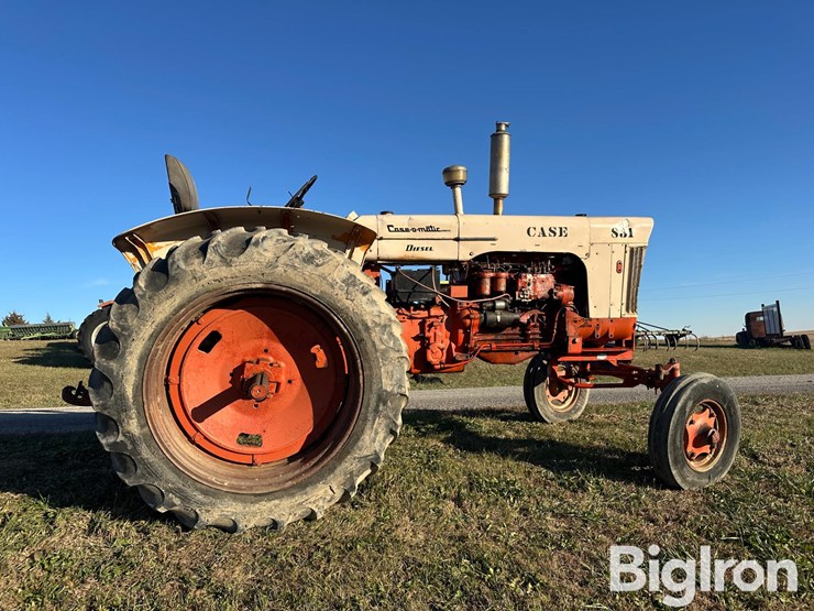 j-i-case-830-image-8