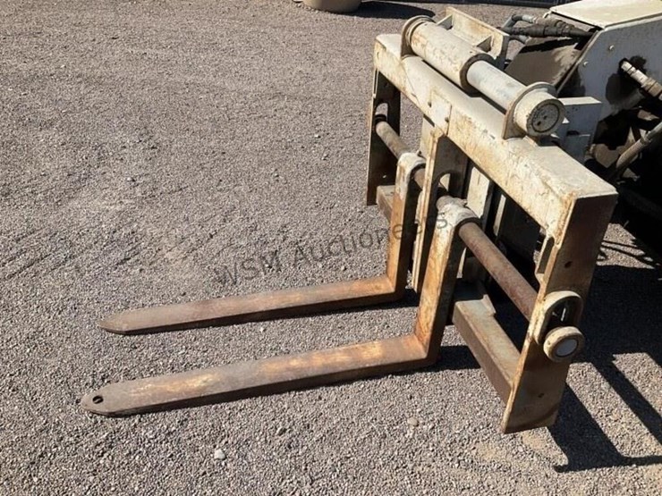 mark-h3-843tct-telescoping-material-handler-image-10