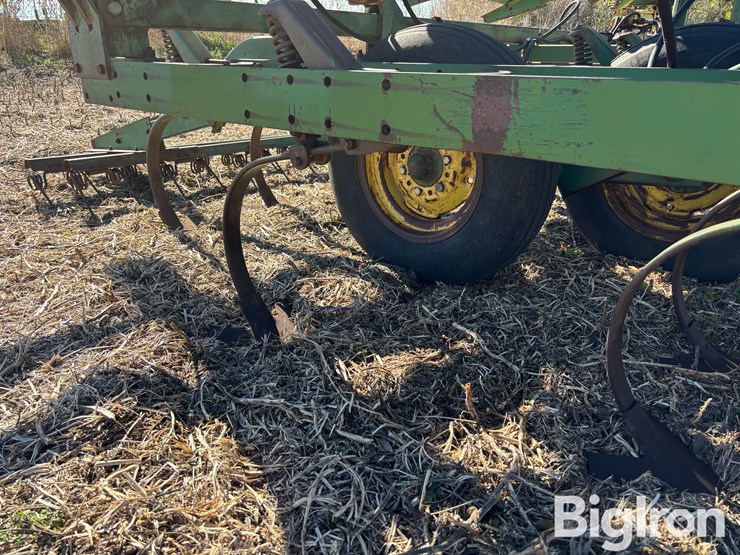 john-deere-1010-image-17