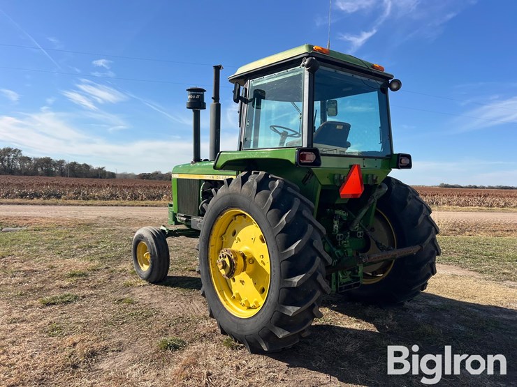 john-deere-4430-image-3