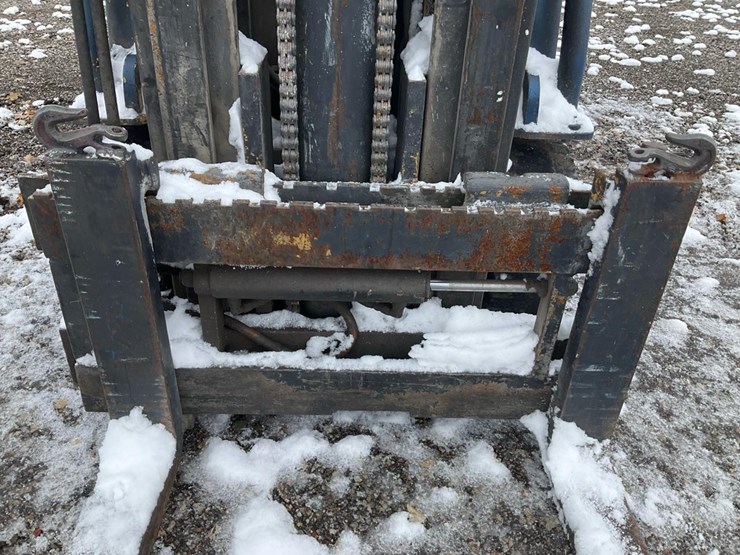 #1354-•-caterpillar-t80b-forklift-image-11