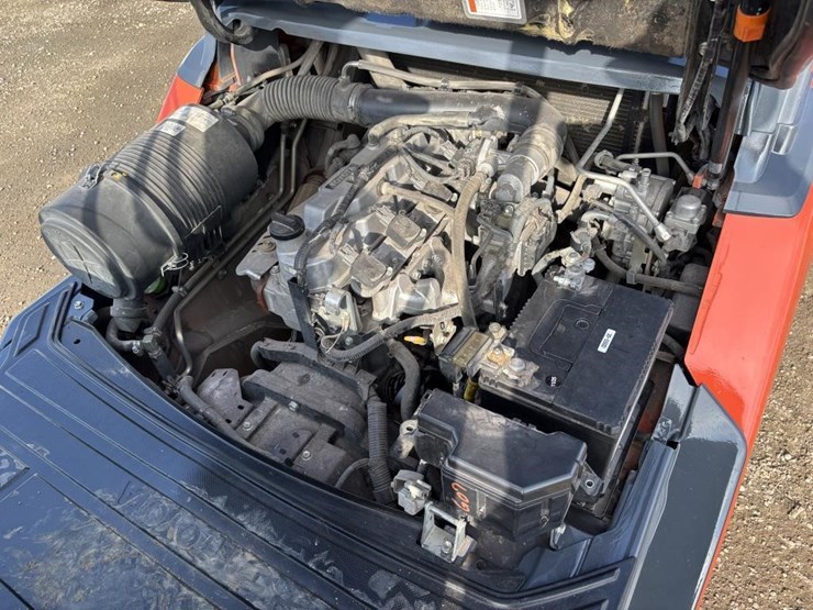 2020-toyota-8fg35u-image-30