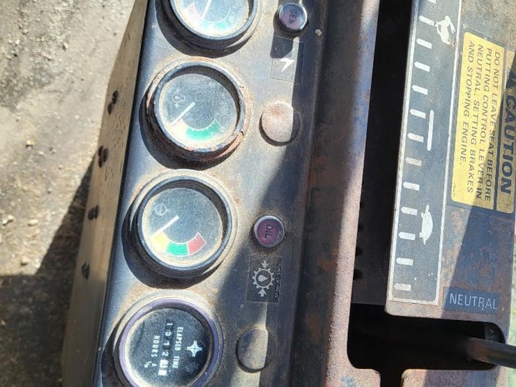 new-holland-1499-image-62