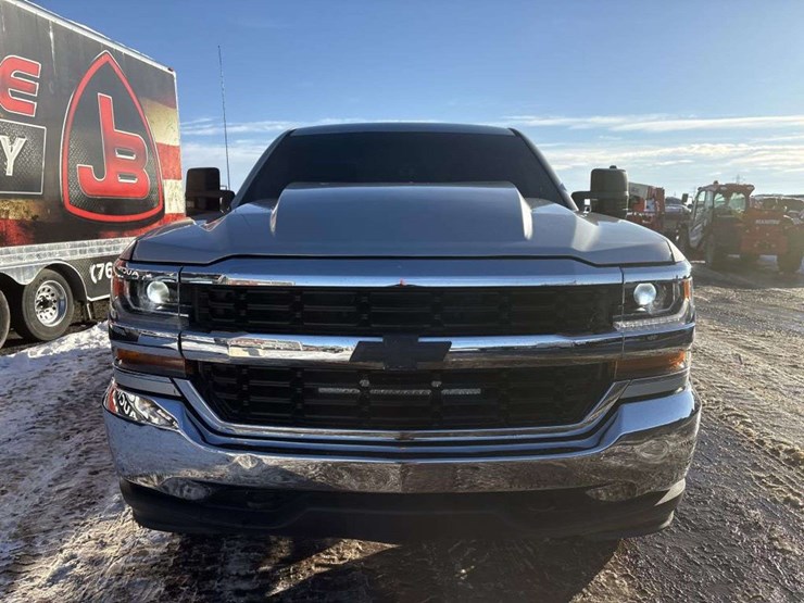 2017-chevrolet-1500-image-7