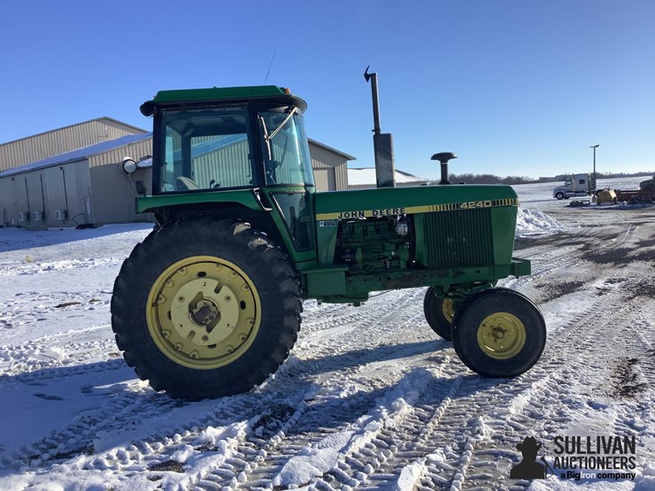 john-deere-4240-image-4