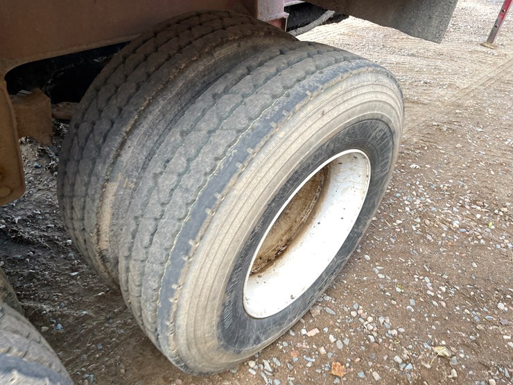 red-river-live-bottom-image-16