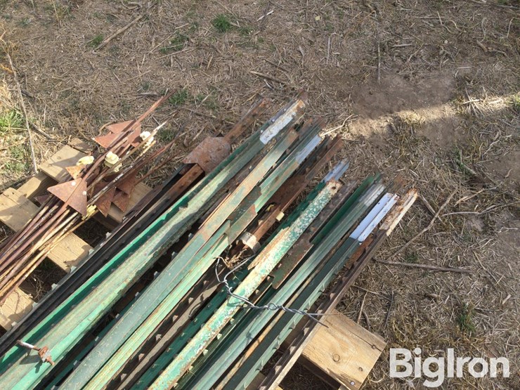 fence-posts-image-14