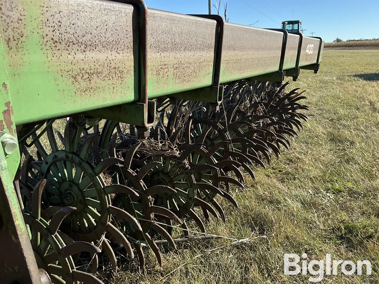 john-deere-400-image-11