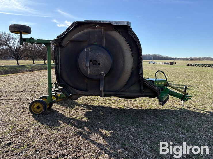 2022-john-deere-fc20m-image-4