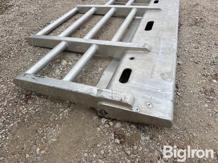 peterbilt-389-image-17