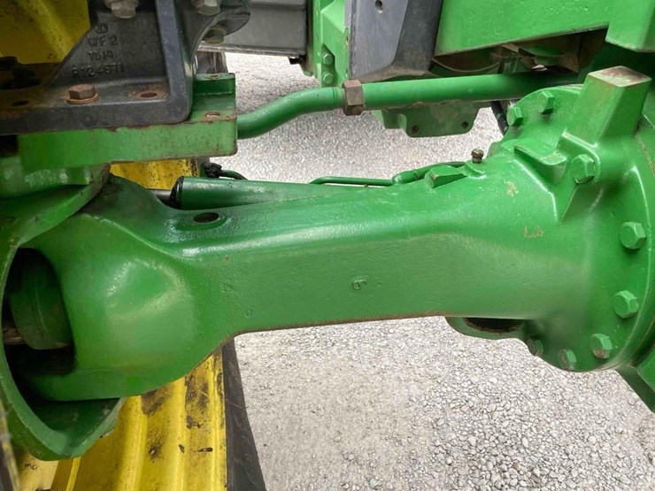 john-deere-8300-image-33