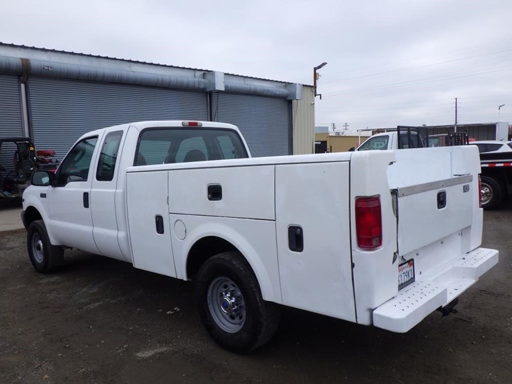 2004-ford-f250-image-4