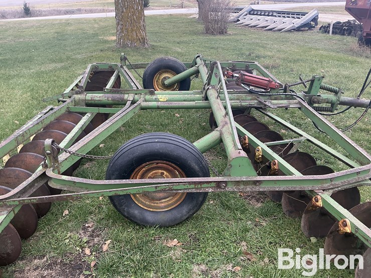 john-deere-14-image-14