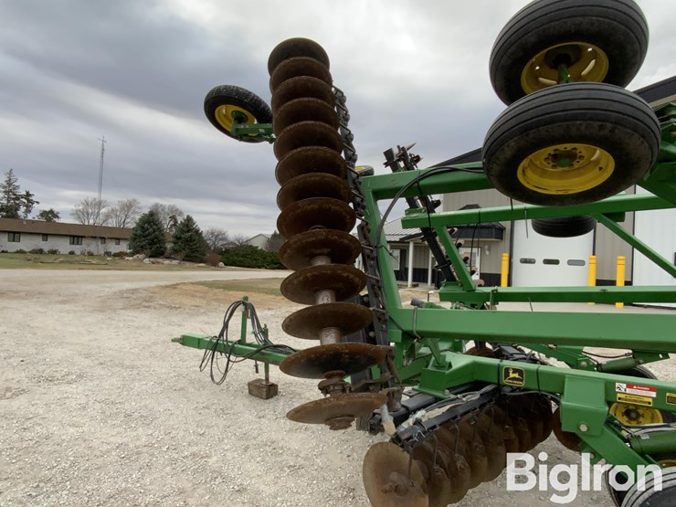 john-deere-630-image-18