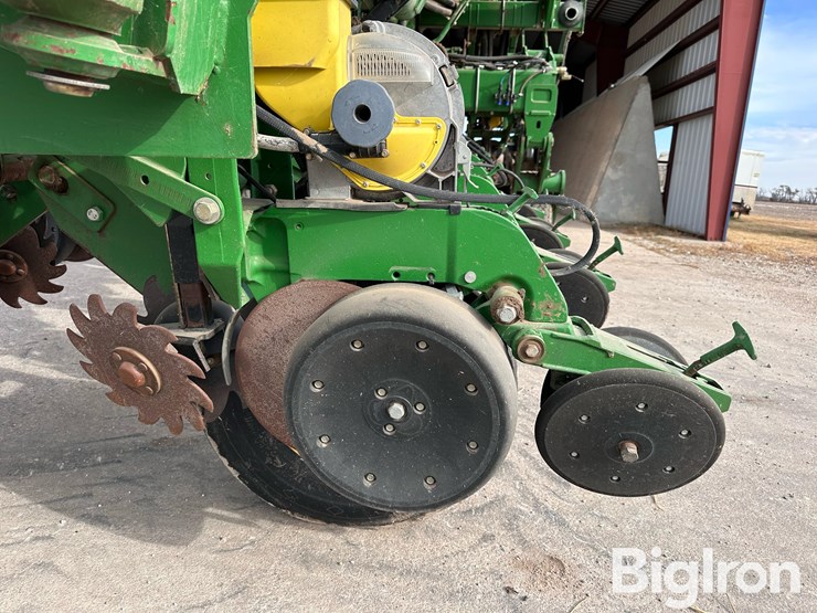 john-deere-1790-ccs-image-15