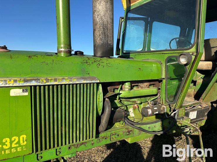 john-deere-4320-image-11