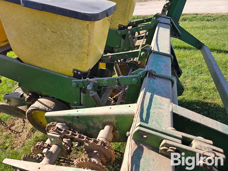 john-deere-7000-image-19