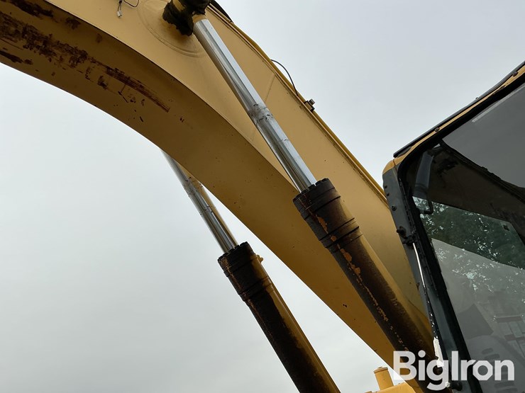 komatsu-pc200-lc-image-19