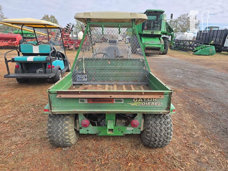 john-deere-gator-image-3