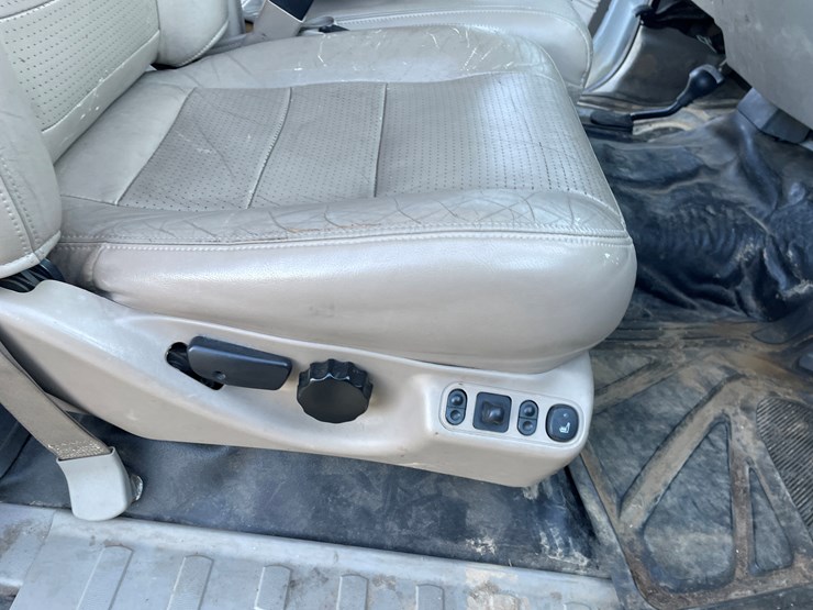 ford-f250-xl-image-44