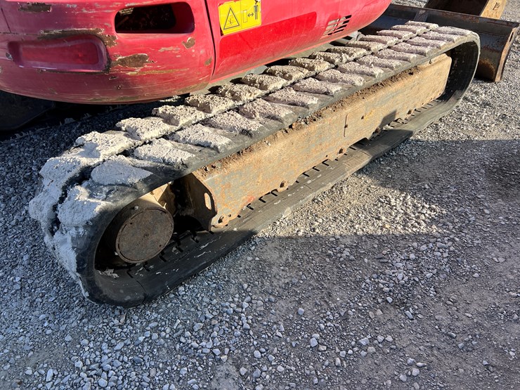 takeuchi-tb260-image-6