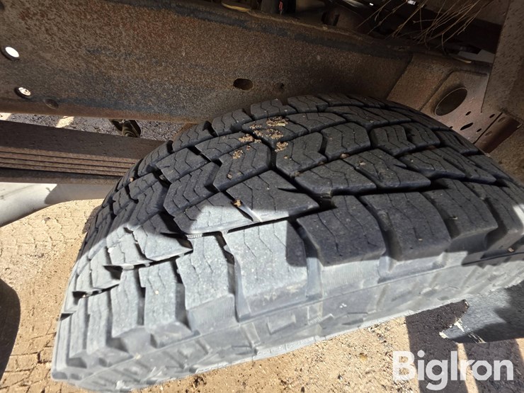 2009-gmc-sierra-2500hd-image-19