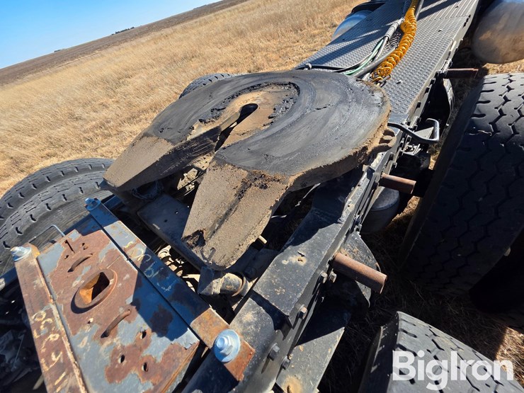 peterbilt-379-image-12