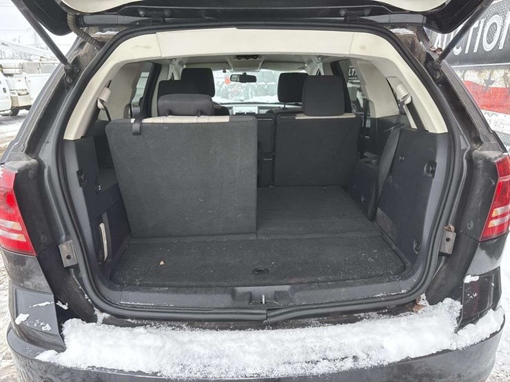 2009-dodge-journey-sxt-image-16