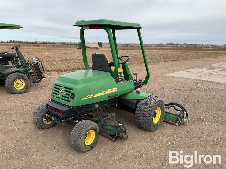 john-deere-3235b-image-5