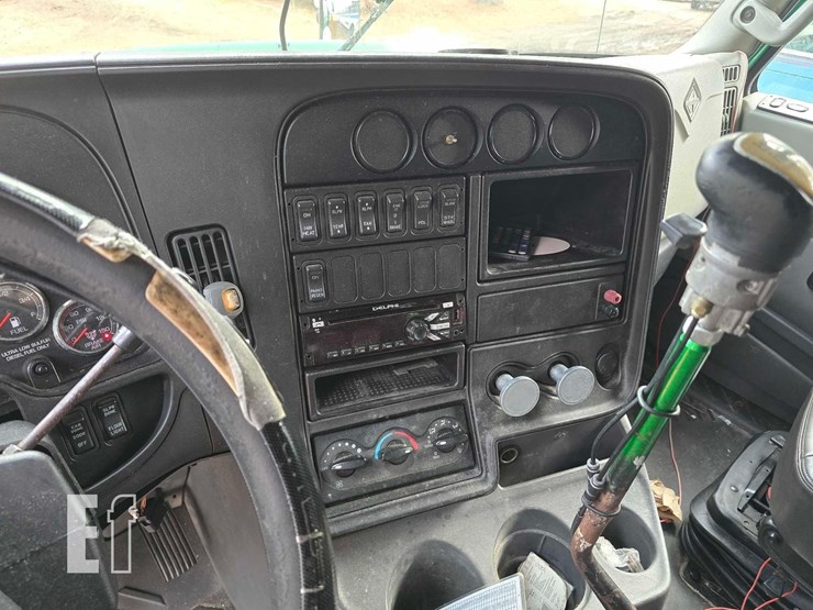 2013-international-prostar-image-30