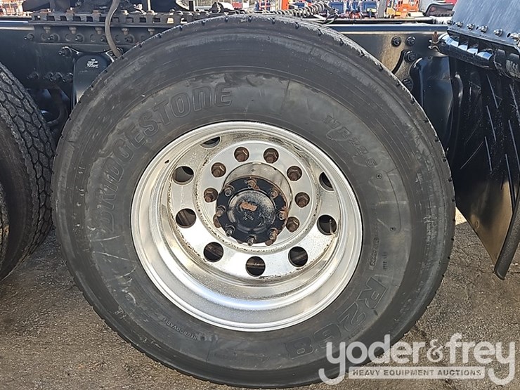 2018-freightliner-cascadia-image-13