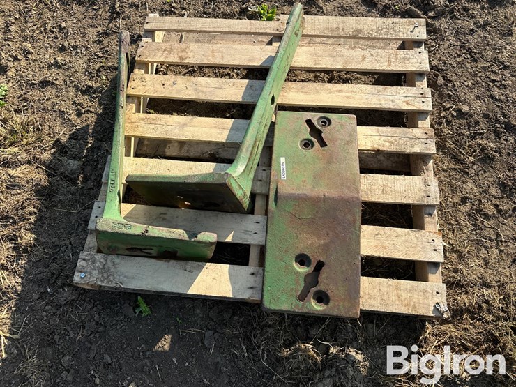 john-deere-10-image-2