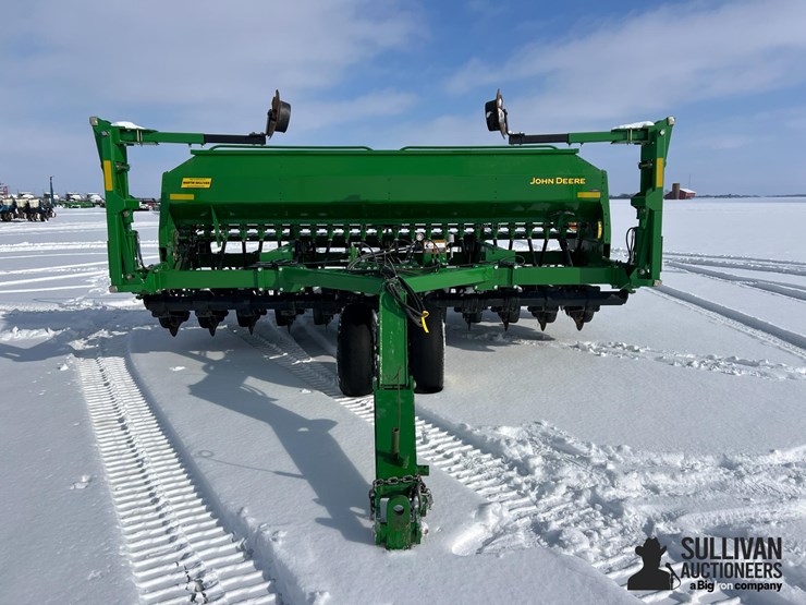 john-deere-1590-image-2