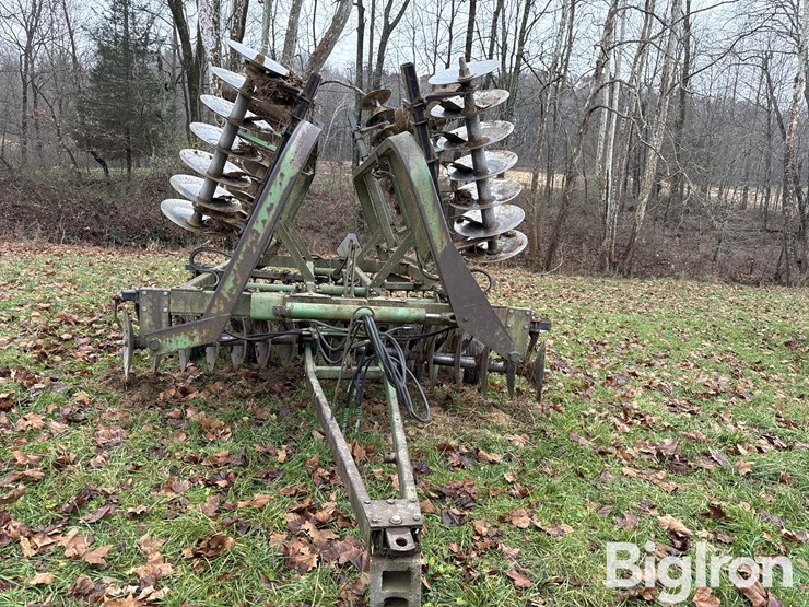 john-deere-230-image-2