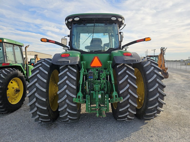 john-deere-7230r-image-7